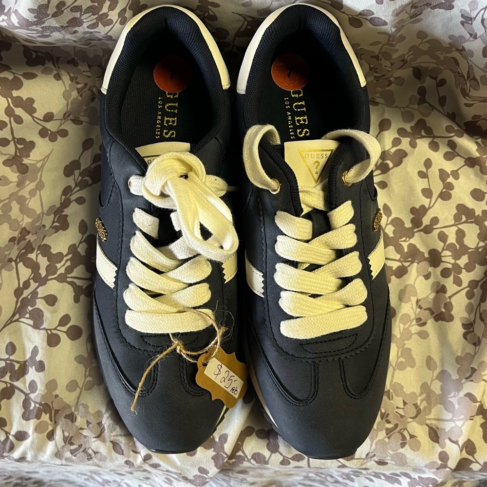 Guess Navy Blue Sneakers with White Laces sz. 7